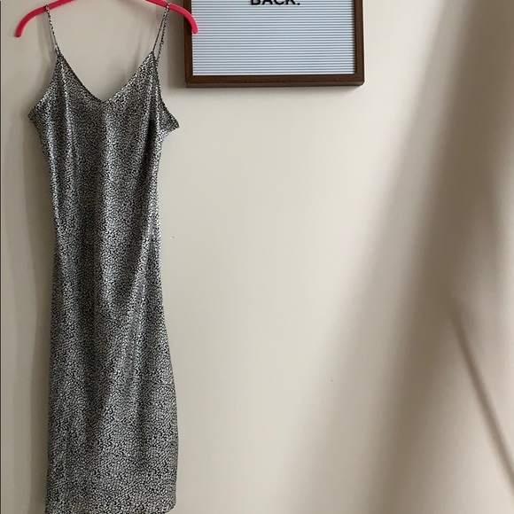 Midi Black and White leopard print dress - Picture 2 of 5